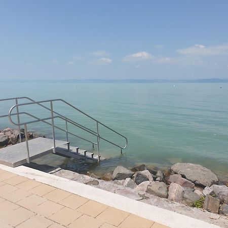 Balaton Lakeside Residence Шіофок Екстер'єр фото