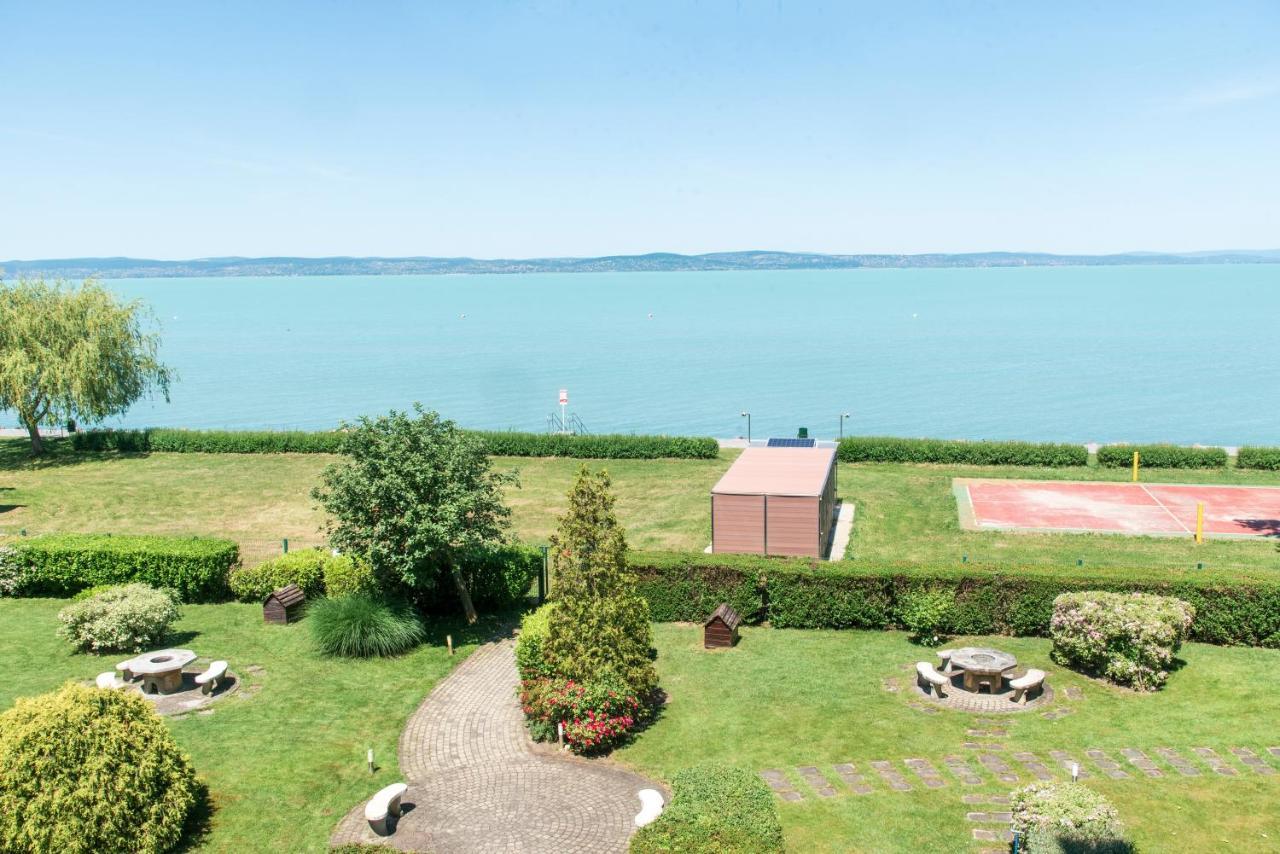 Balaton Lakeside Residence Шіофок Екстер'єр фото