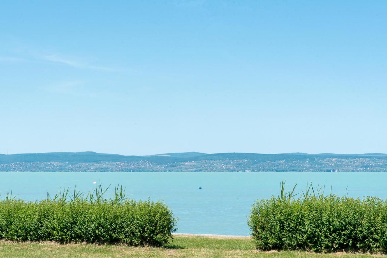 Balaton Lakeside Residence Шіофок Екстер'єр фото